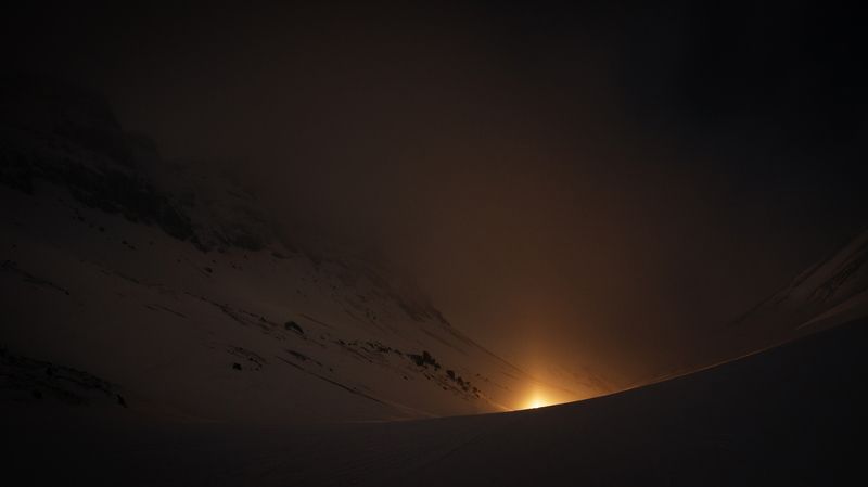 Свет на перевале Кукисвумчорр.