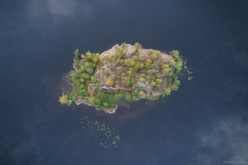 Остров в облаках
