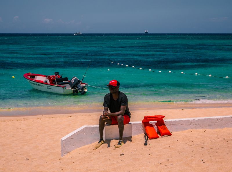 Спасатель на пляже в Ямайке