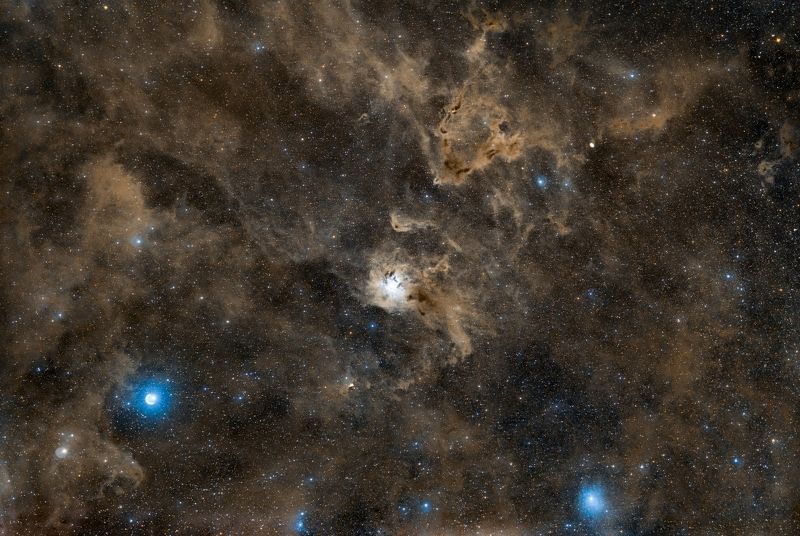 Integrated Flux Nebula в периферии туманности Ирис(NGC7023)