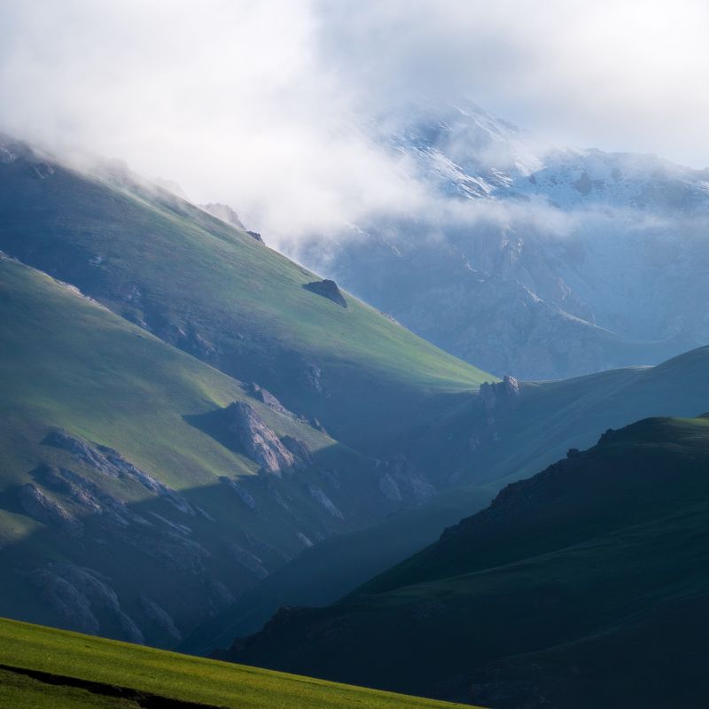 Утро на Памирском тракте, Кыргызстан