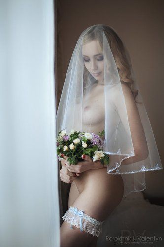 wedding nude