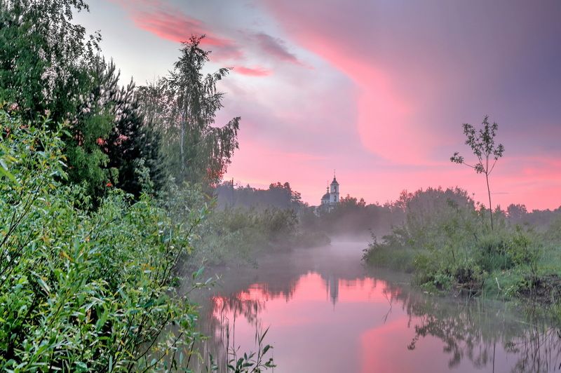 яркий рассвет