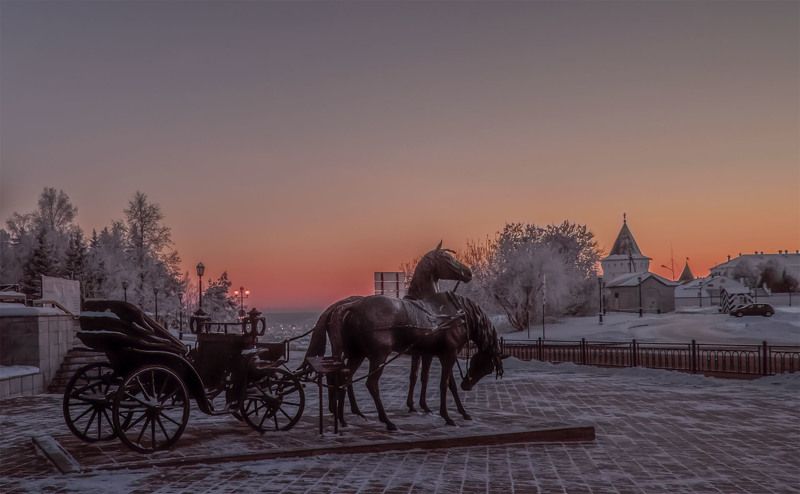 На закате дня.