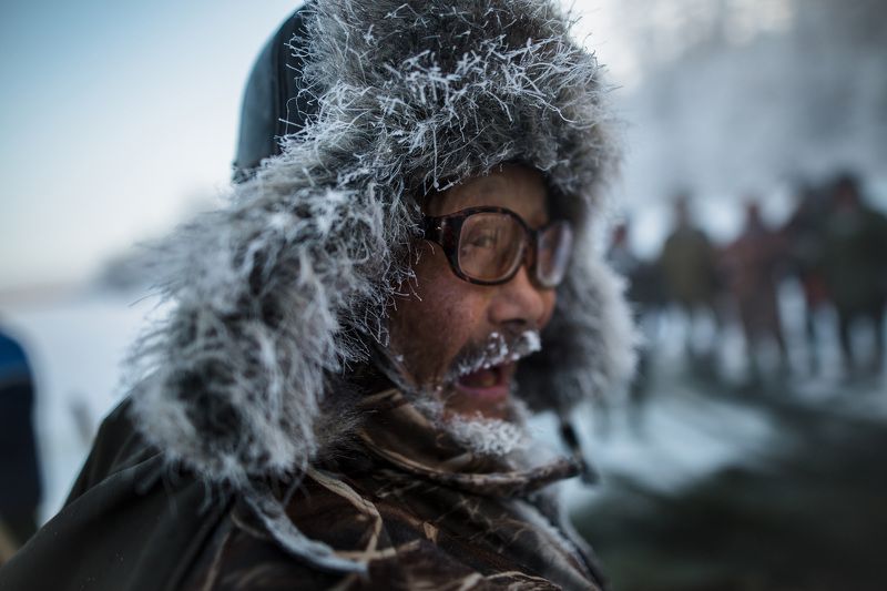 Насколько холодно. Зимние якутские очки. Насколько холодно в Швейцарии.