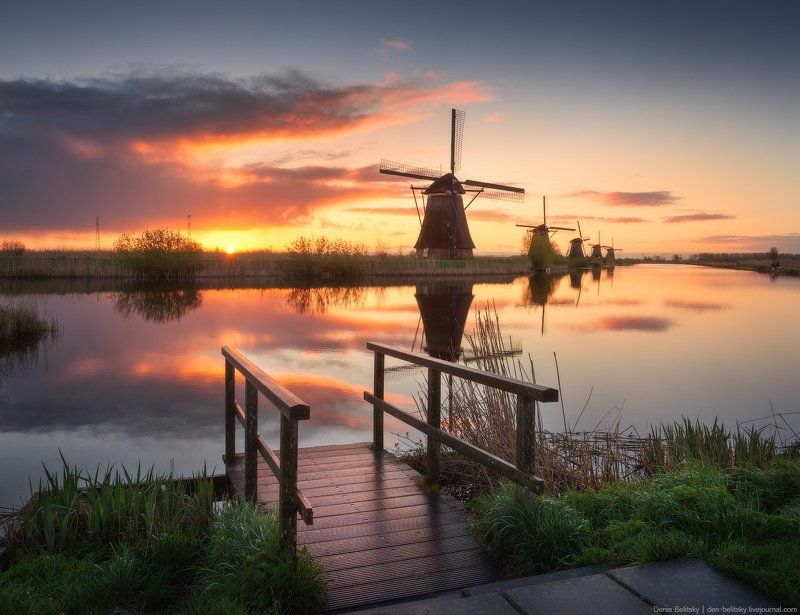 Пейзаж, Мельница, Вода, канал, река, Голландия, Киндердейк, облака, рассвет, отражение, солнце Рассвет в Киндердейке (Голландия) photo preview