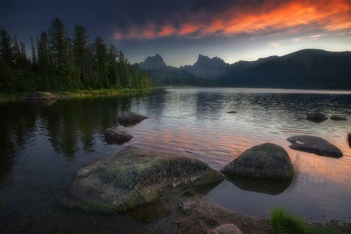 Рассвет на озере Светлое