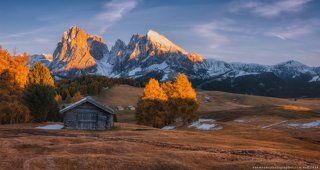Италия. Доломиты. Осенний вечер на плато Alpe di Siusi