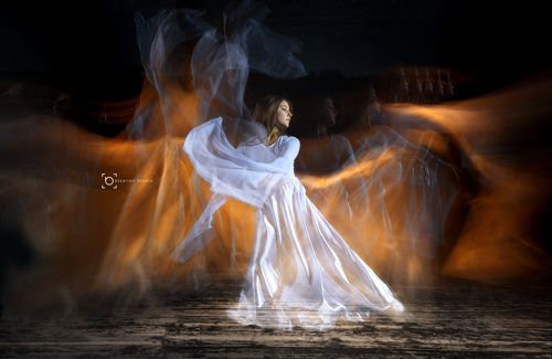 танцующая в огне