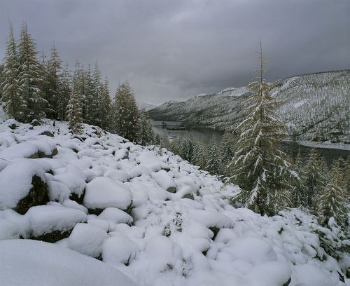 Первый снег на озере Танцующих Хариусов