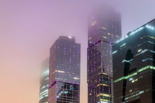 Москва-сити в тумане. Фрагменты.