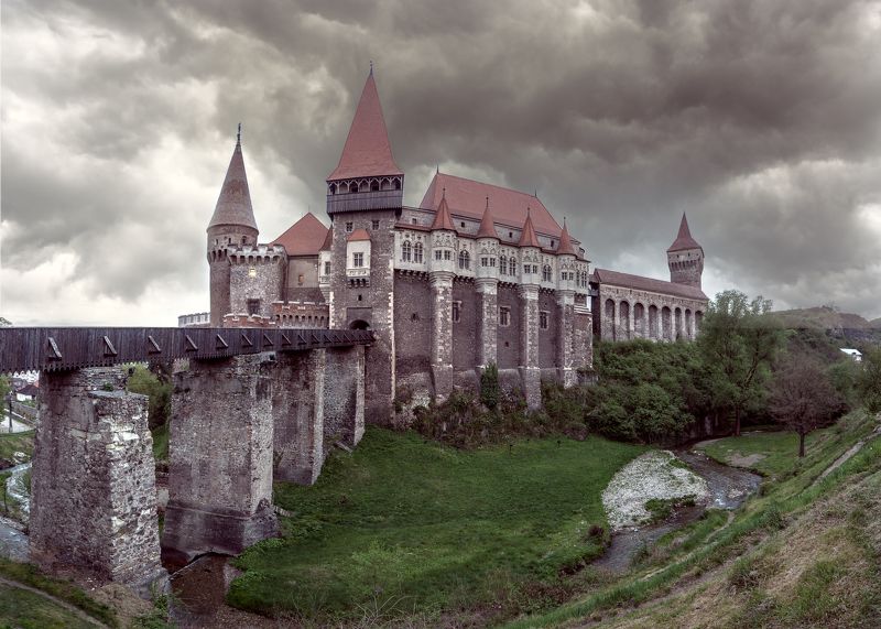 замок корвинов , castelul corvinilor,  vajdahunyadi, трансильвания, хунедоара,злаште. Замок Корвиновphoto preview