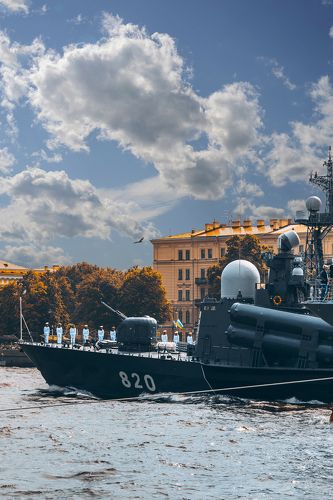 Парад ВМФ России в Санкт-Петербурге.