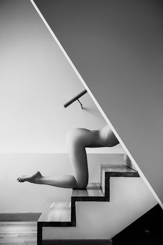 Geometry of the Nude