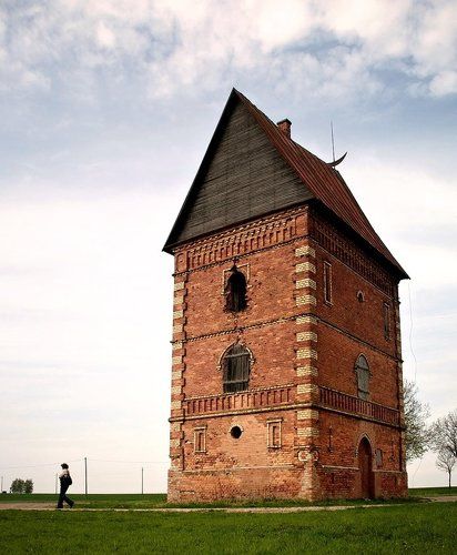 Labunava manorial tower