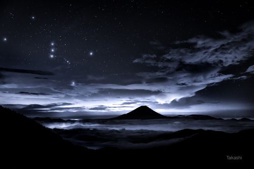 Orion and Mt Fuji