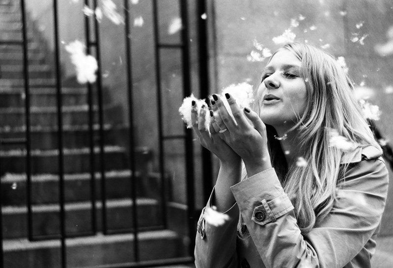 Девочка тополина. Девушка эколог. Девочка тополина. Три тополя ревда. Анимация тополиный пух.