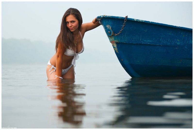 девушка, вода, река, туман, лодка ***photo preview