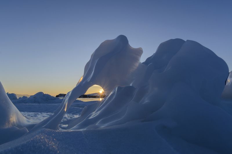 природа, пейзаж, байкал, лед, солнце, закат Байкальский слоникphoto preview