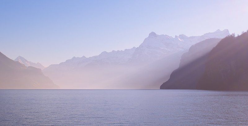 горы, озеро, луч Lightphoto preview