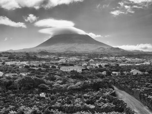 A path to Pico volcano