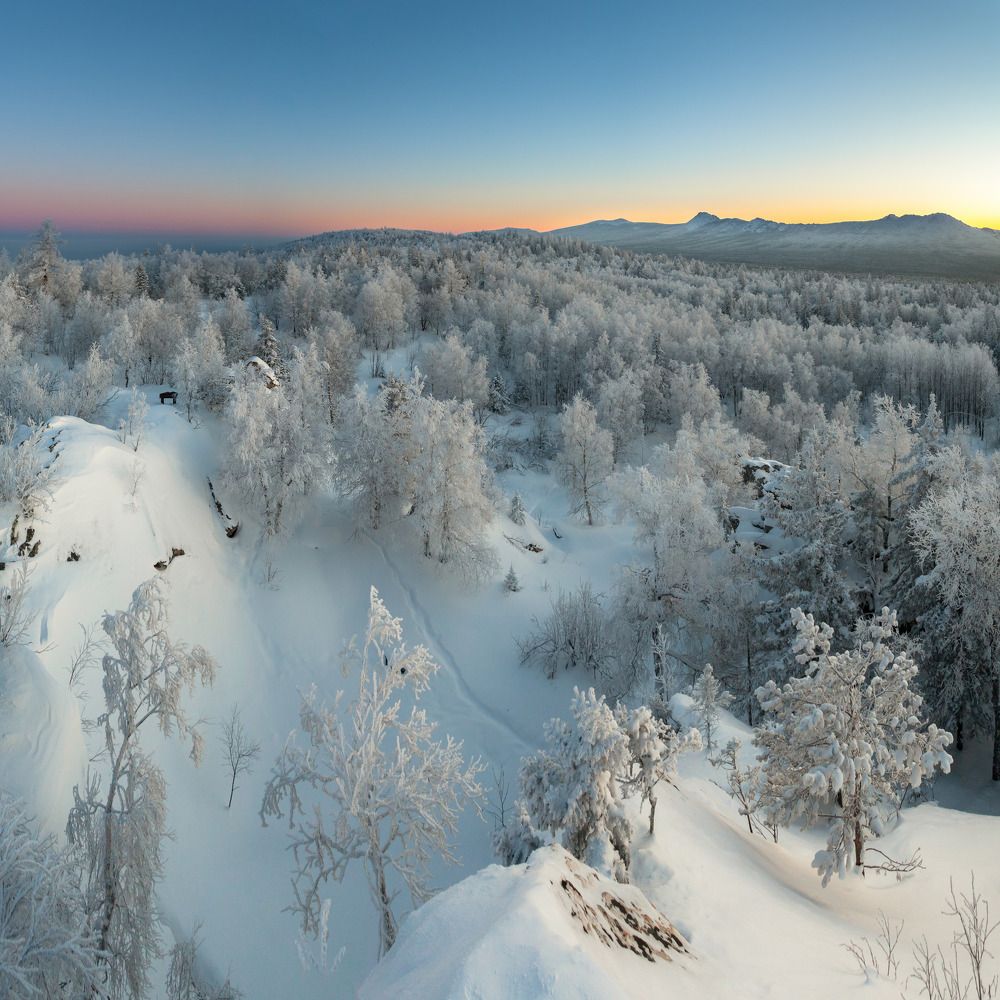 Зимний пейзаж горы Урала