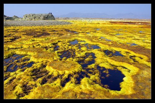 Желтая соль вулкана Далол.