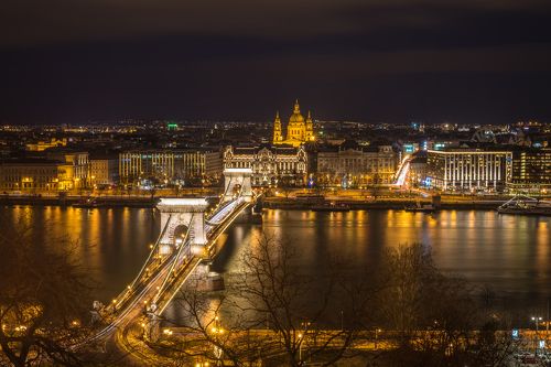 Ночной Будапешт. Базилика