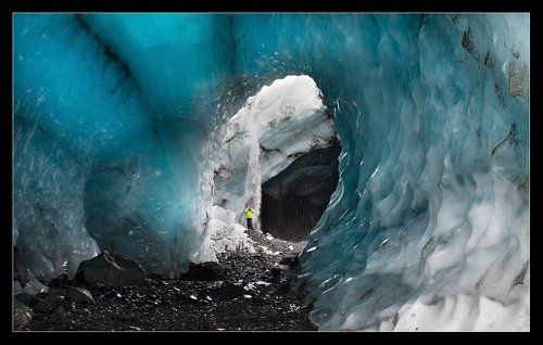 Ледяные туннели  Исландии