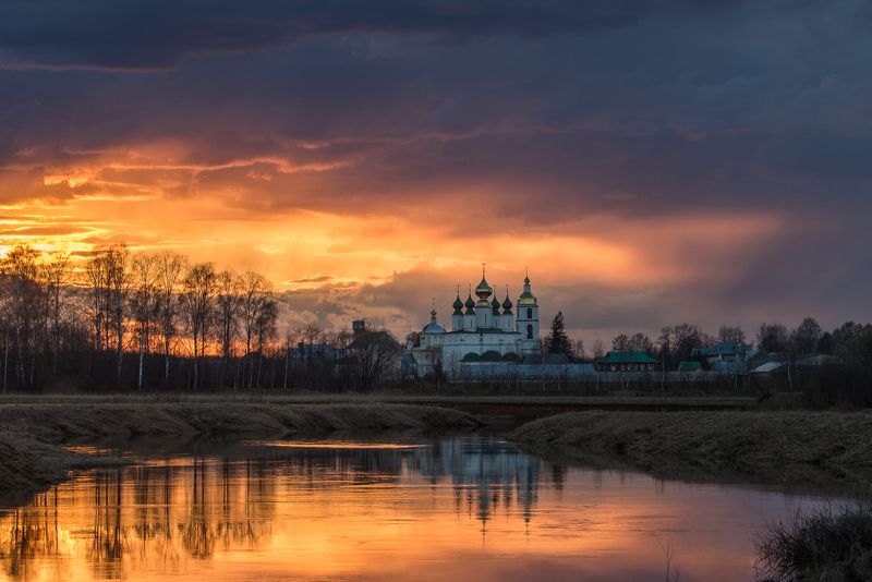 закат, отражение, солнце, река, монастырь Перо жар-Птицыphoto preview
