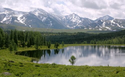 Улаган.Озеро на перевале.Горный Алтай.