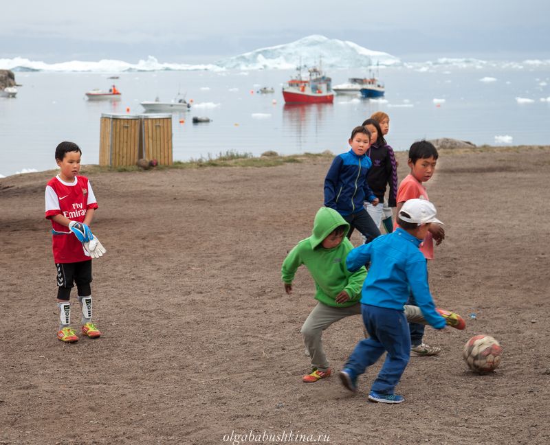 гренландия, айсберги, футбол Гренландский футболphoto preview