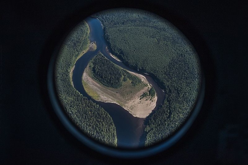 Печора, вертолет, тайга, река, север Над Печоройphoto preview