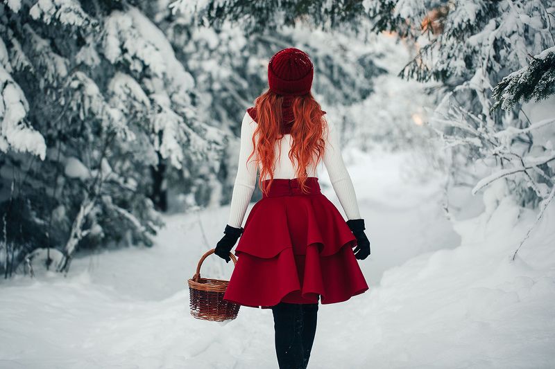 россия, снег, урал, лес, природа, девушка, зимняя фотосессия, красная шапочка Приключения красной шапочкиphoto preview