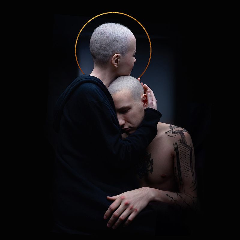 portrait, bald, gold, icon, studio lovephoto preview