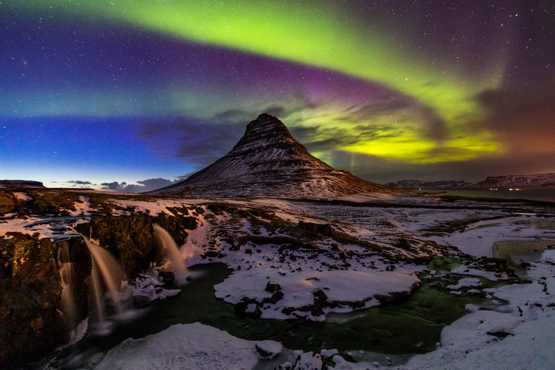 исландия, ночь, северное сияние kirkjufellphoto preview