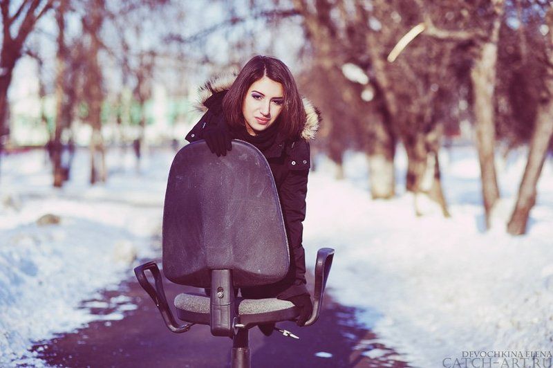 nostalgie, chair, street, cold, calm, girl, kate nostalgiephoto preview