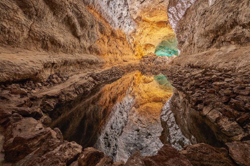 Cueva De Los Verdesphoto preview