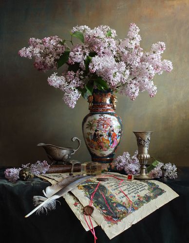 Натюрморт с цветами в китайской вазе