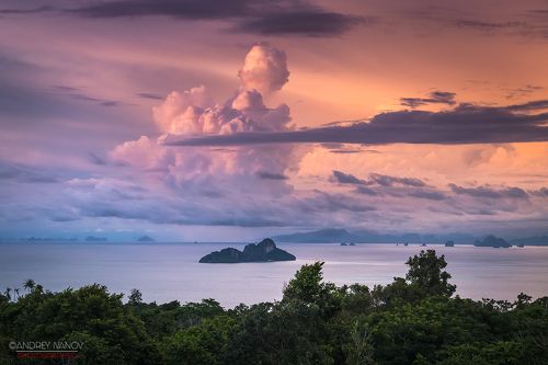 Тайланд. Закат на острове Пхи-Пхи