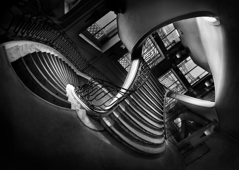 staircase, old, building, paris, france, europe, city, fly, flight, stairs, windows, surreal, panorama, px3 Learning to Flyphoto preview