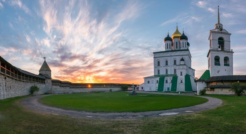 Псков Кремль и Троицкий собор