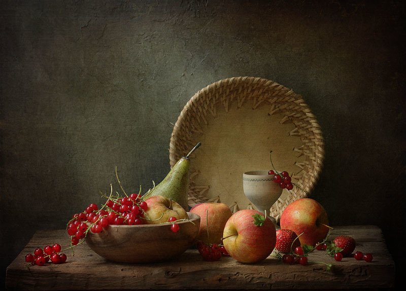 натюрморт, фрукты, ягоды, яблоки, смородина, корзинка, груша ***photo preview