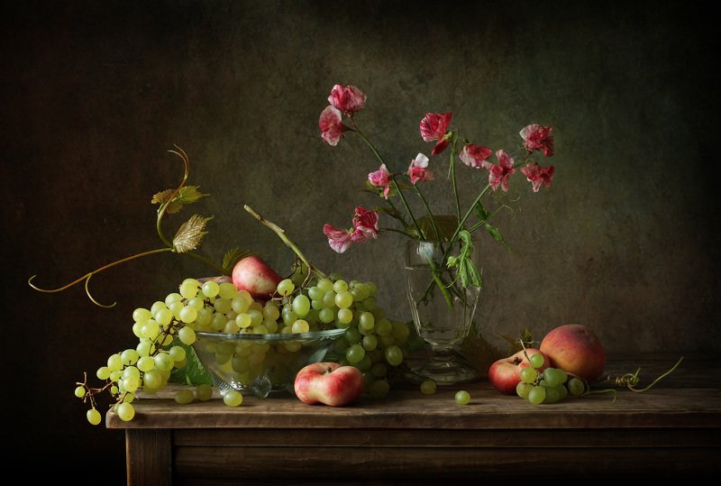 натюрморт, виноград. фрукты, цветы, с виноградомphoto preview