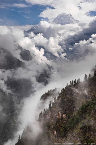 Nilgiri Summit. Monsoon time in Nepal