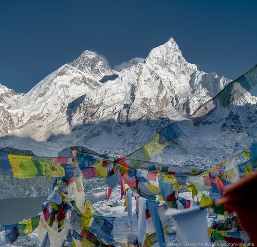 Everest summit, Lhotse from Kala Pattar hill. Trekking in Himalayas and Nepal