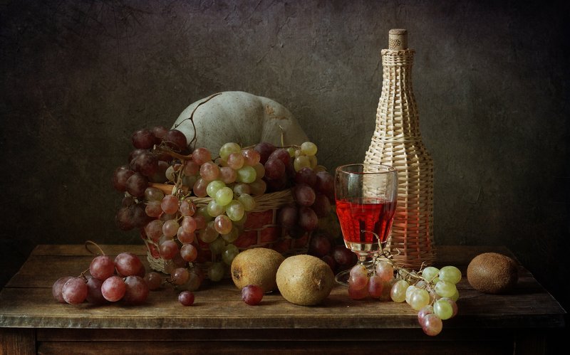 виноград. бутылка, тыква, киви, фрукты, натюрморт ***photo preview