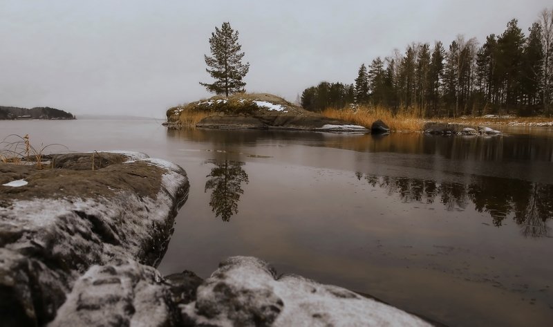 Граница тепла. Граница тепла и холода. Граница тепла и холода фото.