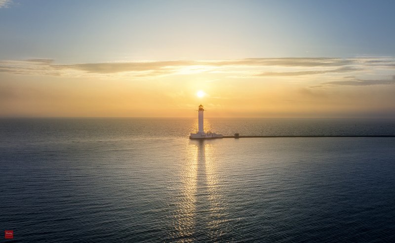 маяк, одесса, рассвет Воронцовский маякphoto preview