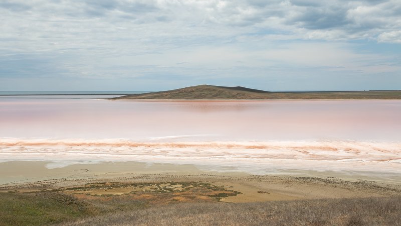 То самое розовое озеро. Без прикрасphoto preview